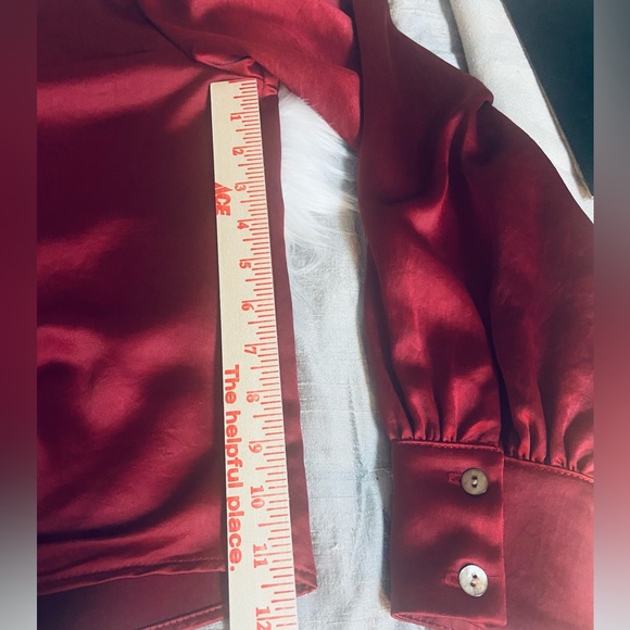 Karen Kane Tie Front Long Sleeve Imported Sz XS Red Satin Women’s Blouse - Picture 8 of 9